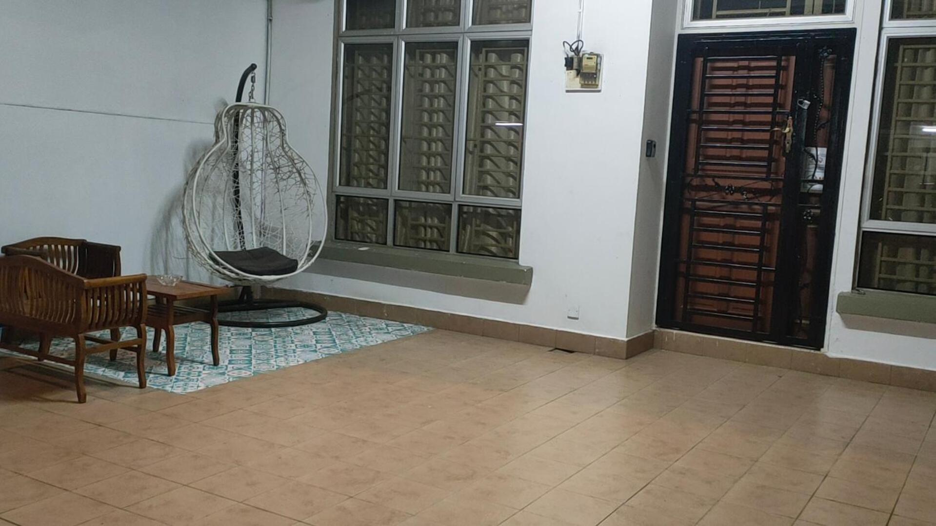 Zulaikha'S Homestay Ulu Tiram Johor Bahru Exterior foto